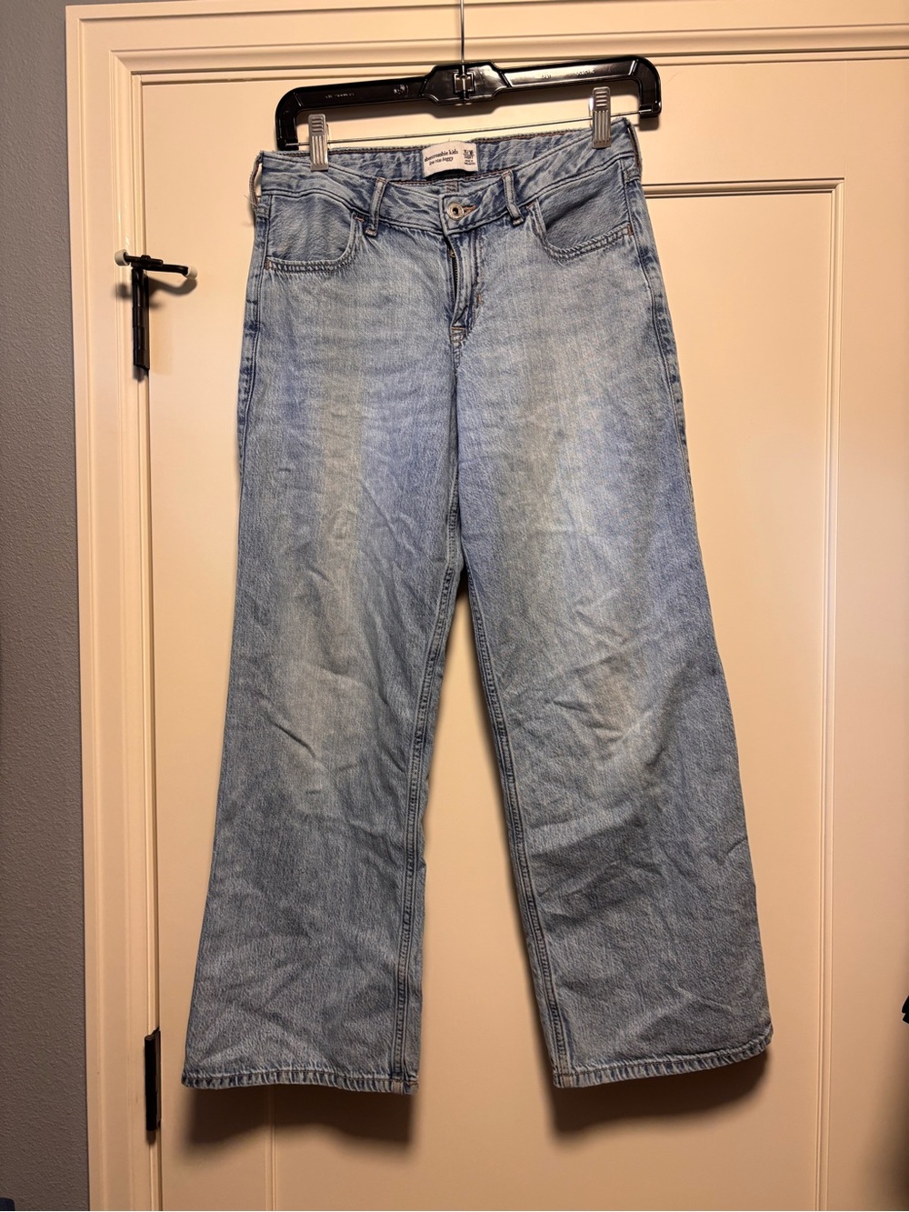Abercrombie Kids low rise baggy jeans bow pocket size 15/16 short